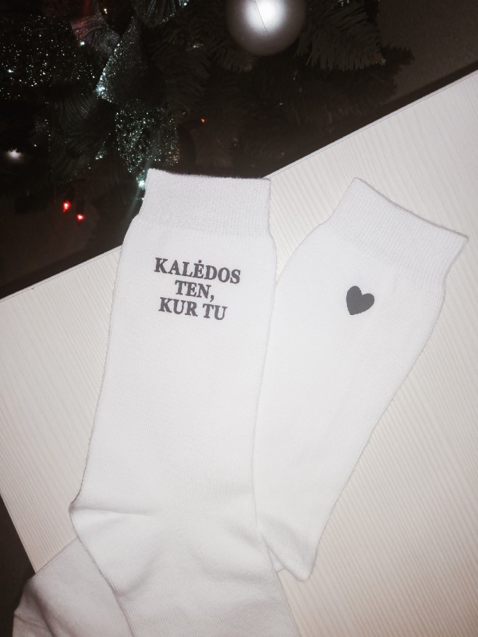 Kalėdinės kojinės su užrašu KALĖDOS TEN, KUR TU